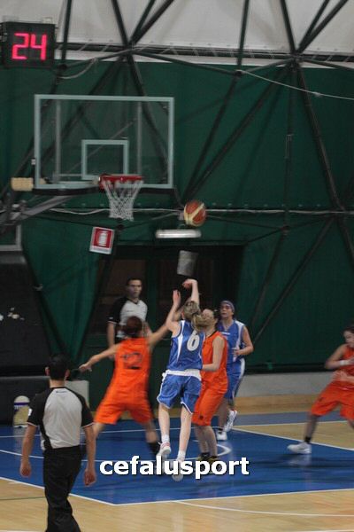 120218 basket 492_tn.jpg